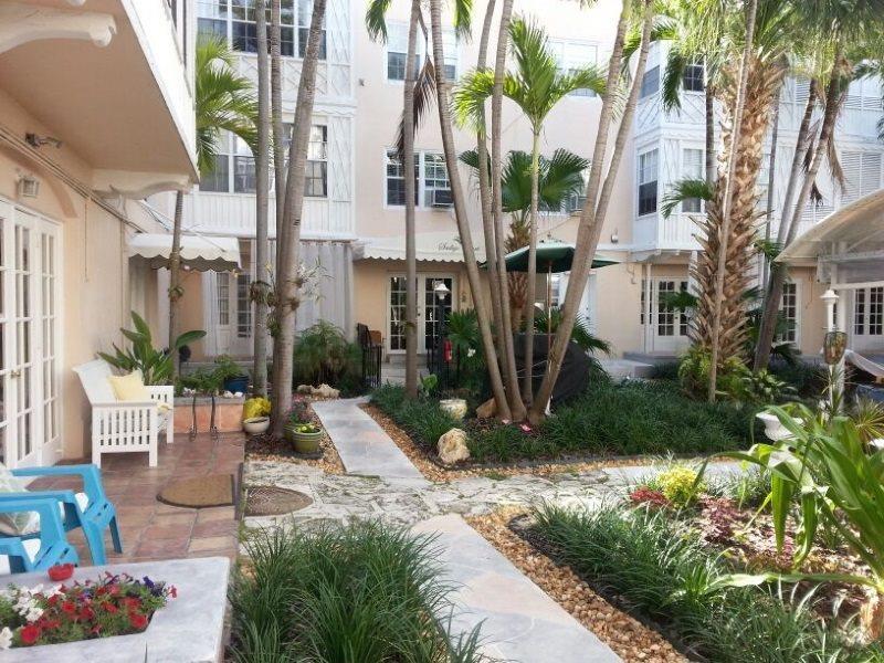 Sadigo Court Hotel Miami Beach Exterior photo